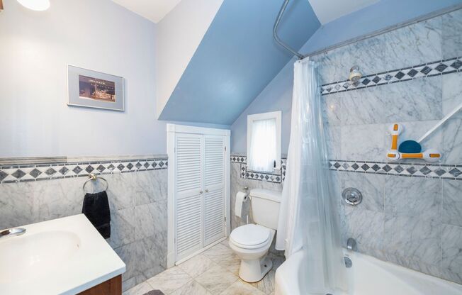 Rare 2 bed for its price in Brighton.... SEPT 1ST