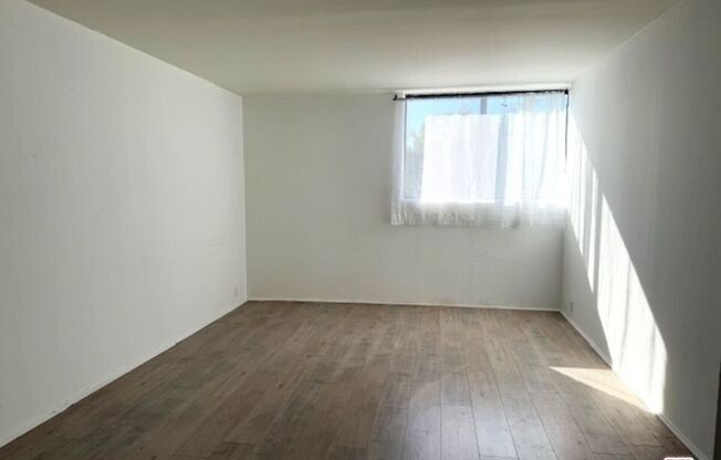 2 beds, 2 baths, 1,100 sqft, $4,595, Unit 705