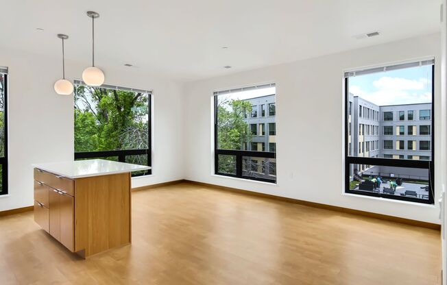 1 bed, 1 bath, 694 sqft, $1,375, Unit A419