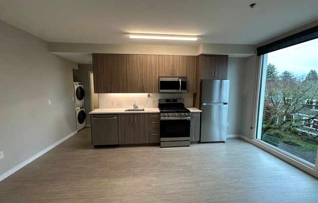 Studio, 1 bath, 319 sqft, $1,189, Unit 201