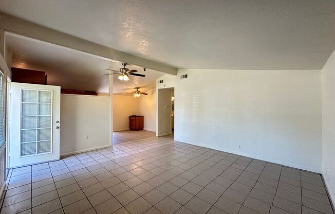 3 Bedroom Home In Sacramento