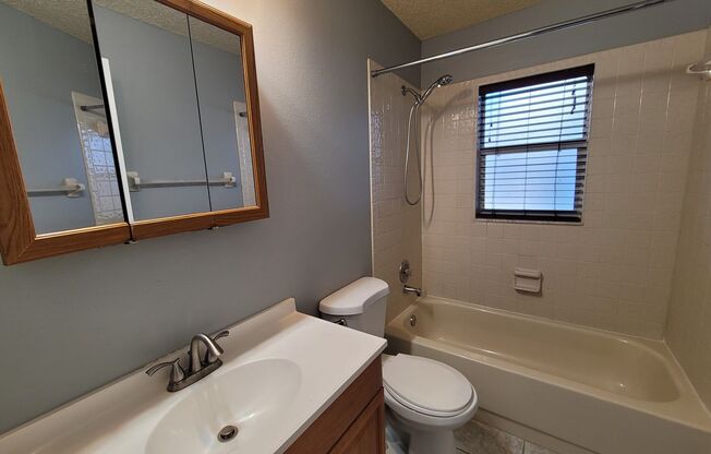 3 beds, 2 baths, $2,500