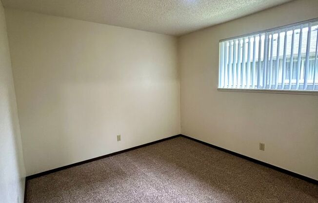 1 bed, 1 bath, 510 sqft, $1,125, Unit 3847 24th Pl NE