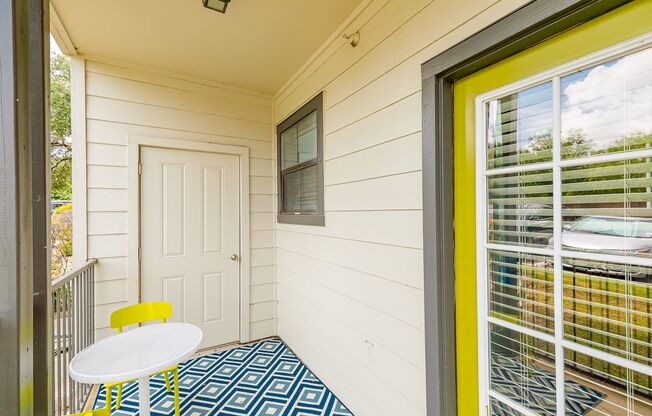 1 bed, 1 bath, 781 sqft, $1,104