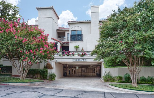 Gorgeous Mediterranean-style condo located in the heart of Turtle Creek.