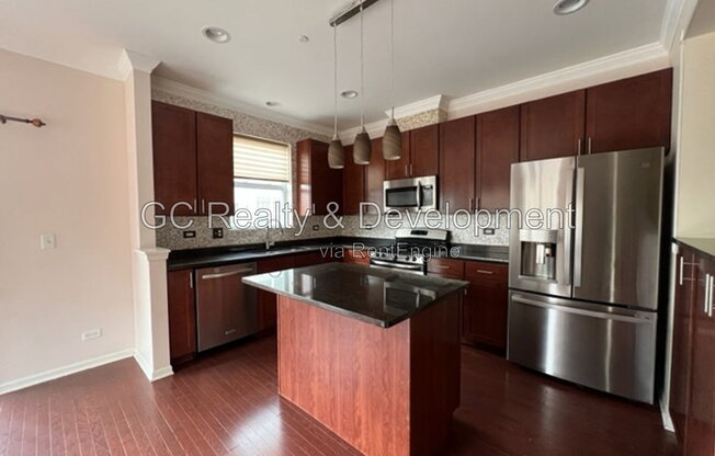 1271 EVERGREEN AVE