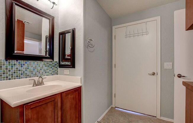 1 bed, 1 bath, $1,375, Unit # 1030