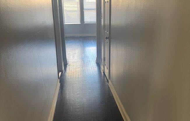 6832-34 South East End