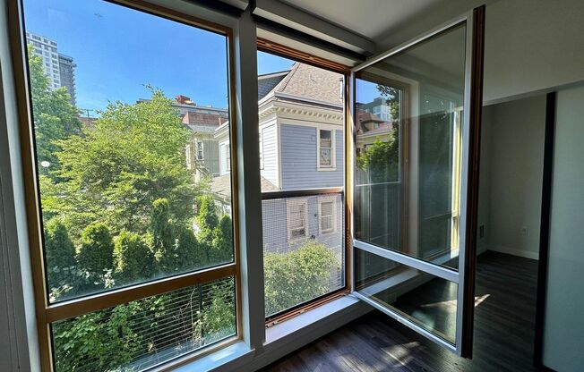 1 bed, 1 bath, 585 sqft, $2,199, Unit Unit 402