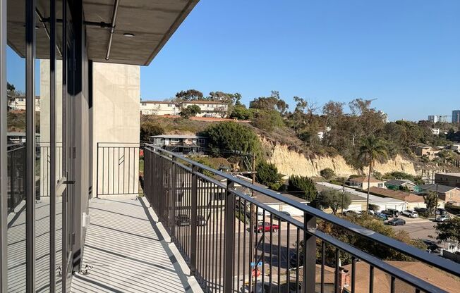 2 beds, 2 baths, 816 sqft, $4,349, Unit 505