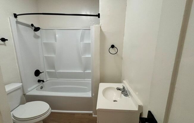 Studio, 1 bath, $1,154, Unit 113