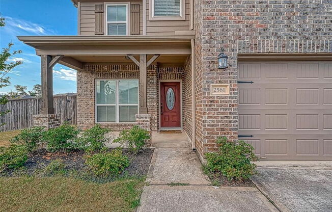 2561 MAGNOLIA FAIR WAY