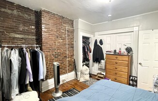 2 beds, 1 bath, $3,950, Unit 1