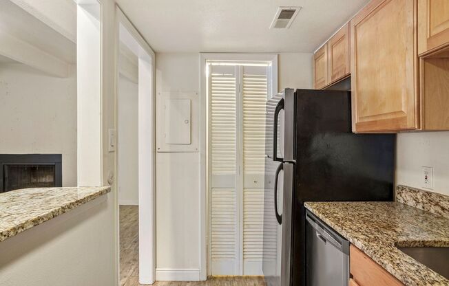 1 bed, 1 bath, $1,350, Unit Unit 1511
