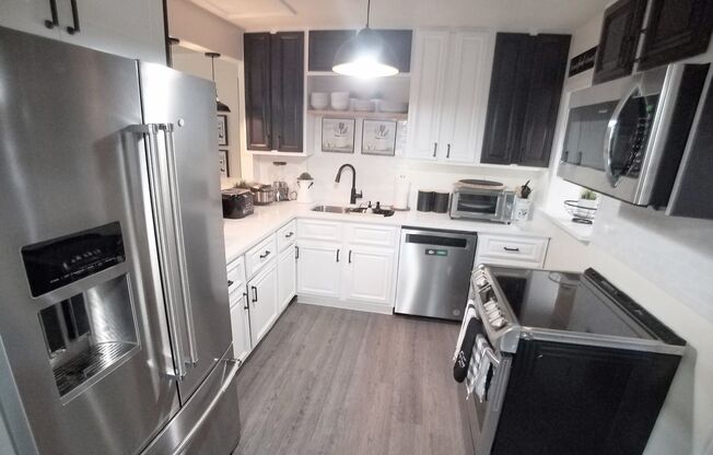 Stunning Furnished Home in Winter Park X Mid-Term Rental !!!
