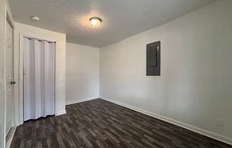 2 beds, 1 bath, $850