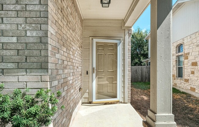 Beautiful 3/2.5/2 two story with two living areas!
