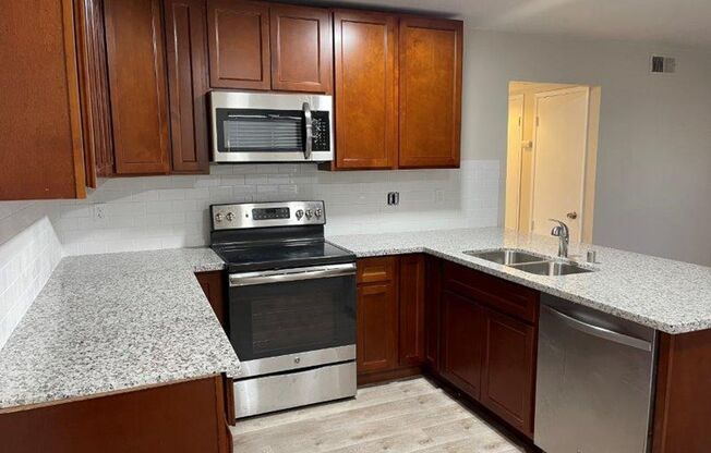 2 beds, 1 bath, $1,895