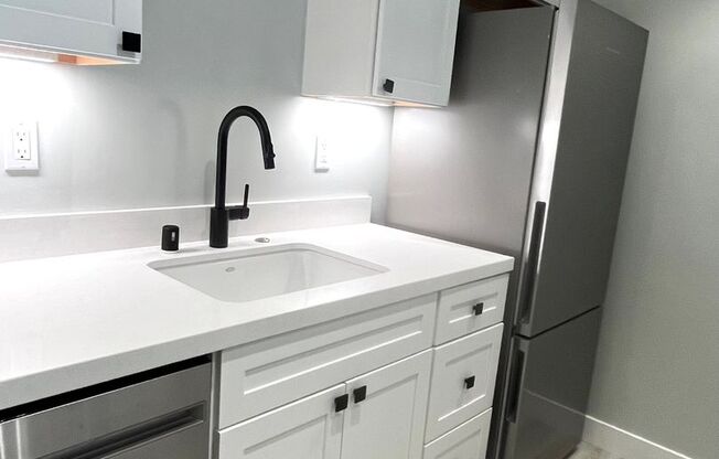 1 bed, 1 bath, 595 sqft, $2,895, Unit 305