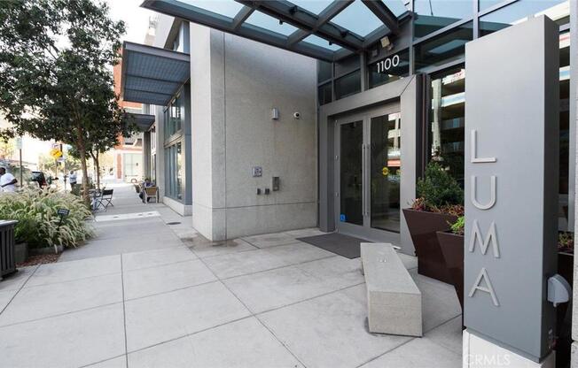 1 bed, 1 bath, 700 sqft, $2,750, Unit 1213