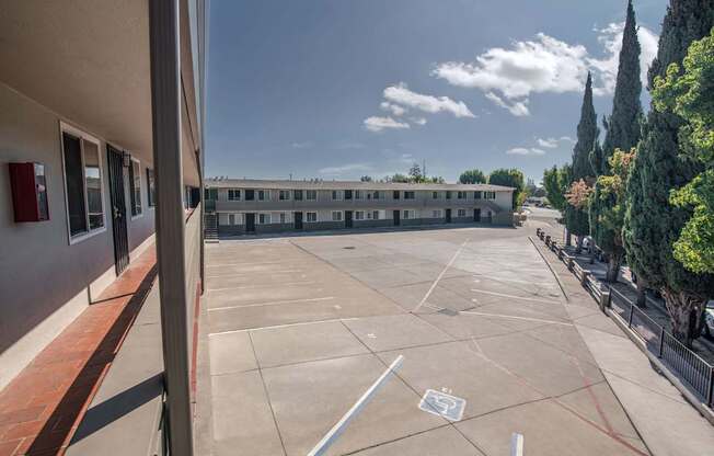 Willow Manor Apartments