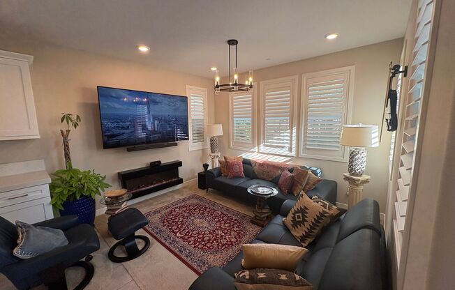 Elegant FULLY FURNISHED 3BR/2.5BA Condo in Carlsbad