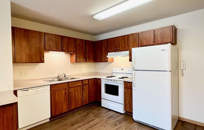 2 beds, 1 bath, 919 sqft, $1,070, Unit ME 2301-14