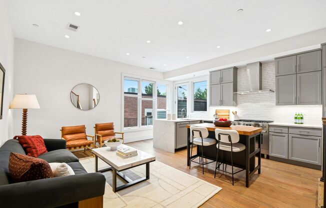Beautiful 2 Bed, 2.5 Bath Home in Capitol Hill | Private Deck, Modern Kitchen & In-Unit Laundry!