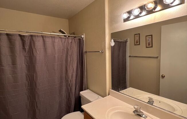 2 beds, 2 baths, $1,650