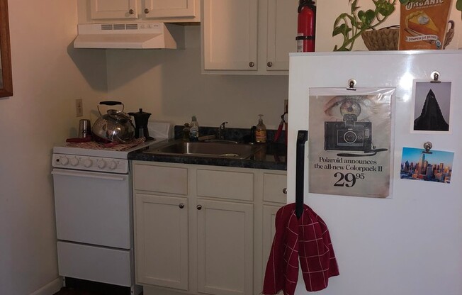 1 bed, 1 bath, $830, Unit 351 S. Lincoln St  Apt 3