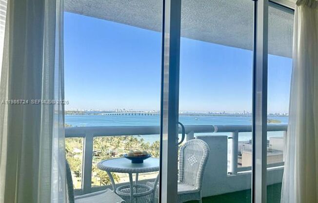 1717 Bayshore Dr Apt # A-1548 (A11986724)