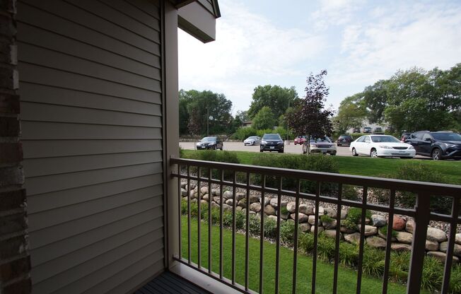 2 beds, 2 baths, 1,050 sqft, $1,724, Unit 206