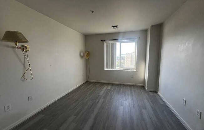 2 beds, 2 baths, 1,184 sqft, $2,800, Unit 805