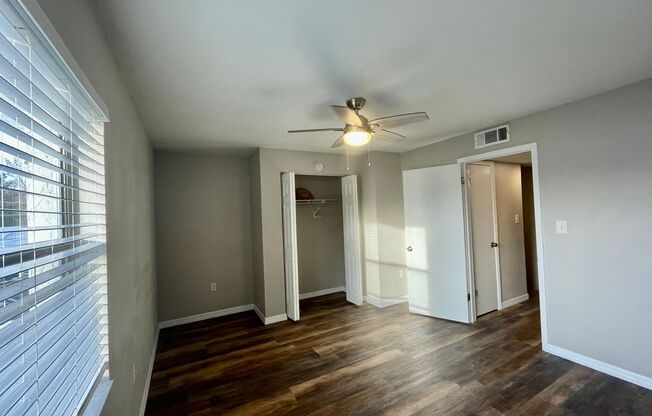 2 beds, 1.5 baths, 846 sqft, $1,499, Unit 204