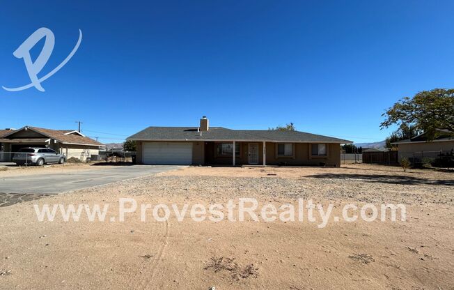 3 Bed, 2 Bath Apple Valley Home!!!