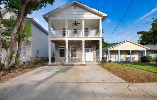 Big, beautiful home in the heart of Everything Pensacola!