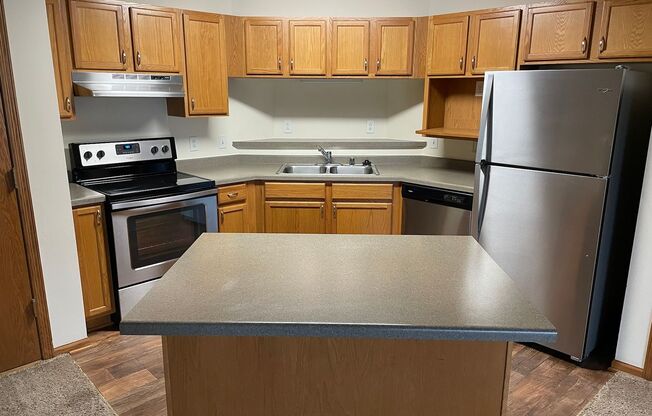 1 bed, 1 bath, 805 sqft, $1,435, Unit 925-306