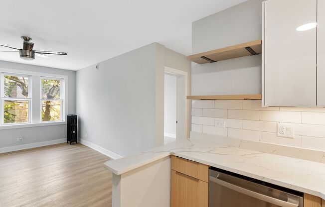 1 bed, 1 bath, 464 sqft, $1,825, Unit 307