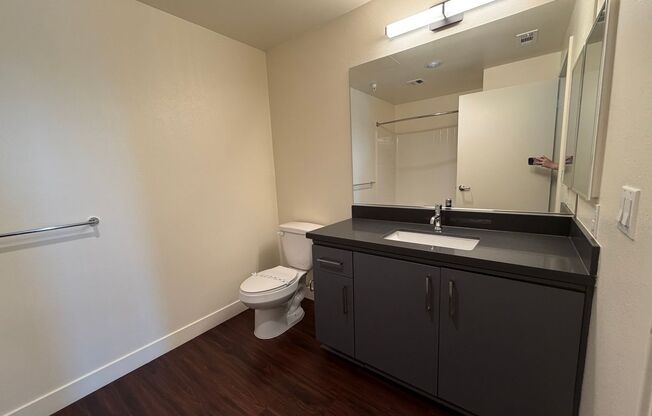 2 beds, 2 baths, 890 sqft, $2,610, Unit 218