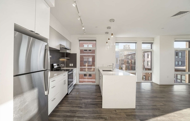 3 beds, 2 baths, 1,153 sqft, $6,500, Unit 506