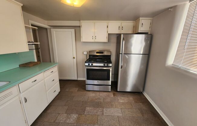 One Bed One Bath Garden Level Unit In Great Location!