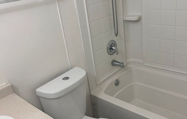 3 beds, 1.5 baths, $1,750, Unit 4860 KENTFIELD-#17B
