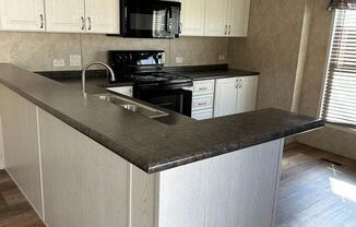 2 beds, 1 bath, 832 sqft, $826, Unit 66