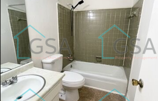 2 beds, 1.5 baths, 975 sqft, $950, Unit Cliffwood Terrace-4302-1E