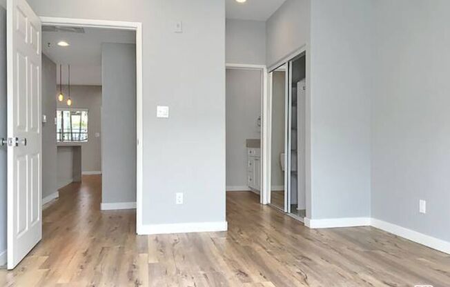 10560 Santa Monica Blvd Apt 205