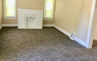 2 beds, 1 bath, $915