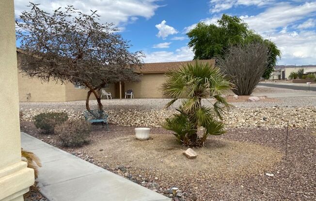 3 beds, 2 baths, $2,450, Unit Maricopa Ave