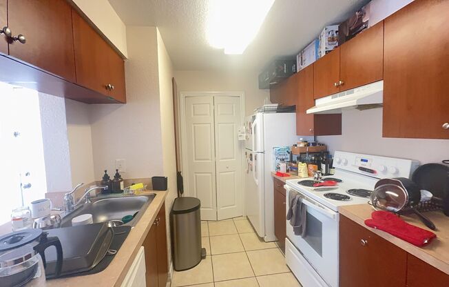 1 bed, 1 bath, $1,295, Unit r2550n2111