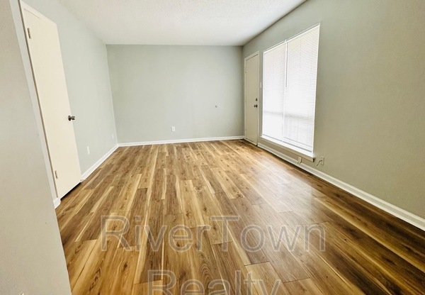 155 CLARK PL