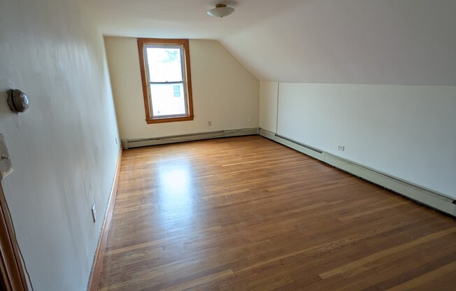 261 LEXINGTON ST